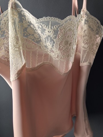 Rose satin camisole with ivory lace
